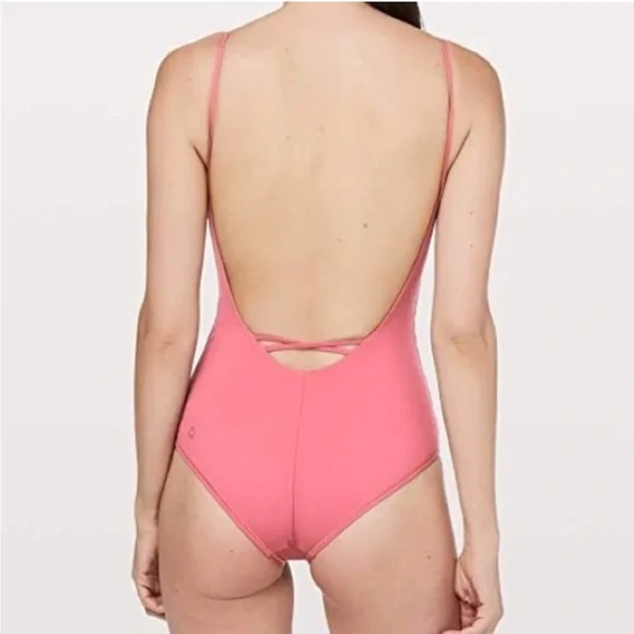Lululemon Shoreline Swimsuit - Picture 3 of 8